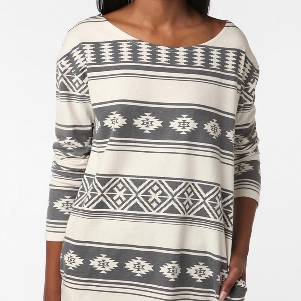 NWOT Urban Outfitters Truly Madly Deeply Large Printed Tunic